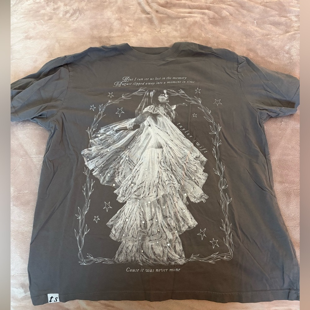 Taylor Swift Folklore Album Moment in Time Oversized T Shirt